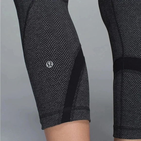 Lululemon Run: Inspire Crop II *All Luxtreme size 6 - Picture 4 of 7
